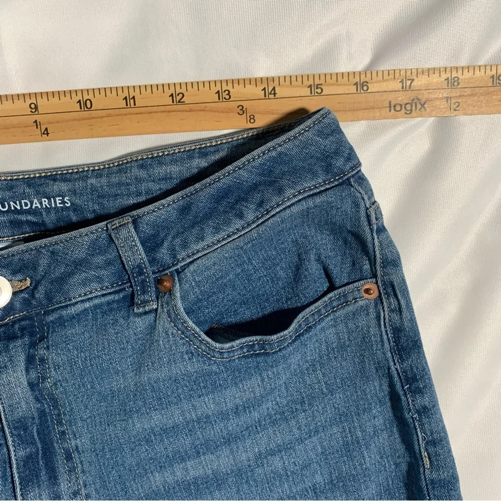 WOMENS NO BOUNDARIES STRAIGHT SLIM JEANS BLUE MED WASH STRETCHY SIZE 13‎ JUNIORS